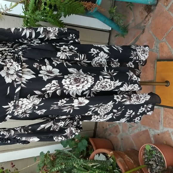 Bardot Floral Romantic Wrap Dress Size 6 - Picture 5 of 16